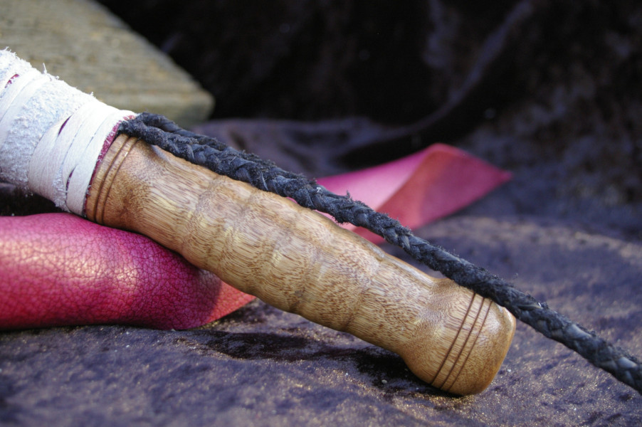 Dragontail whip handle close up